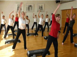 آموزش-ورزش-ایروبیک-آموزش ایروبیک-amozesh aerobics-تناسب اندام-تنفس-airobic-عضلات قوی-آب کردن چربی-کوچک کردن شکم و پهلو-آب کردن چربی های اضافی-eirobic